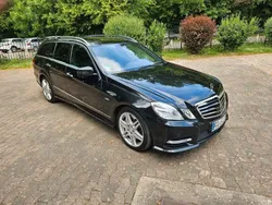 Schwarz Gebraucht 2011 Mercedes E500 Avantgarde Kombi | 21.899 € (Fairer Preis)