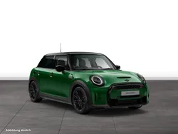 British racing green metallic Gebraucht 2024 Mini Cooper S Coupé Coupé | 32.169 € (Fairer Preis)