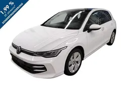 Pure white Gebraucht 2024 VW Golf VIII Life Limousine | 23.400 € (Fairer Preis)