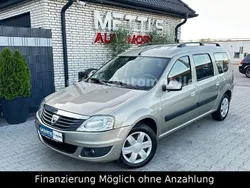 Grau Gebraucht 2010 Dacia Logan MCV Lauréate Kombi | 4.290 € (Fairer Preis)