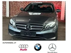 Grau Gebraucht 2016 Mercedes E220 Avantgarde Limousine | 25.900 € (Fairer Preis)