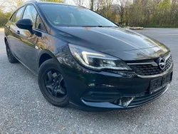 Schwarz Gebraucht 2020 Opel Astra Business Edition Kombi | 10.000 € (Fairer Preis)