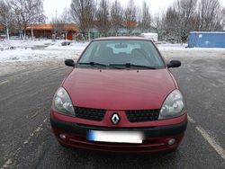 Rot Gebraucht 2003 Renault Clio Coupé | 1.975 € (Fairer Preis)