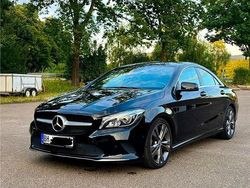 Schwarz Gebraucht 2019 Mercedes CLA200 Urban Coupé | 19.000 € (Fairer Preis)
