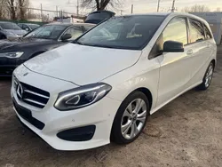 Weiß Gebraucht 2018 Mercedes B200 Edition Van / Kleinbus | 9.500 € (Guter Preis)