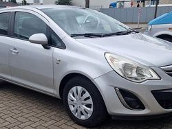 Silber Gebraucht 2011 Opel Corsa Satellite Limousine | 6.550 € (Fairer Preis)