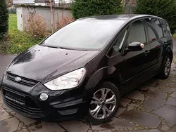 Schwarz Gebraucht 2010 Ford S-MAX S Van / Kleinbus | 2.999 €