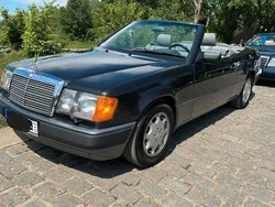 Schwarz Gebraucht 1993 Mercedes E320 Cabrio | 29.890 €