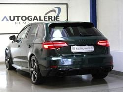 Grün Gebraucht 2019 Audi RS3 Sportback Design Kleinwagen | 35.990 € (Guter Preis)