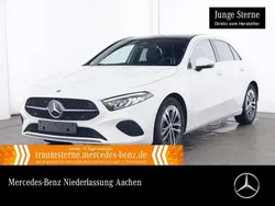 Weiß Gebraucht 2024 Mercedes A200 Advanced Limousine | 30.990 € (Fairer Preis)