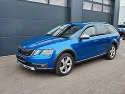 Blau Gebraucht 2017 Skoda Octavia Scout 4x4 Kombi | 11.850 € (Superpreis)