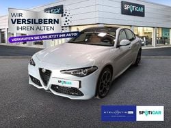 Weiß (bianco dorato) Gebraucht 2022 Alfa Romeo Giulia Ti Limousine | 32.380 € (Guter Preis)