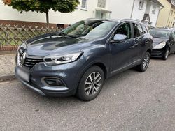 Grau Gebraucht 2022 Renault Kadjar SUV | 11.490 € (Guter Preis)