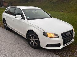 Weiß Gebraucht 2010 Audi A4 Ambiente Kombi | 3.200 € (Guter Preis)
