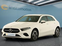 Weiß Gebraucht 2024 Mercedes A180 Limousine | 28.949 € (Fairer Preis)