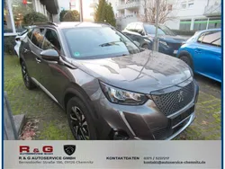 Grau Gebraucht 2021 Peugeot 2008 Allure SUV | 16.490 € (Guter Preis)