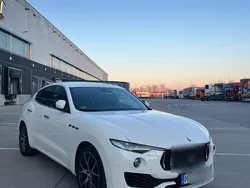Weiß Gebraucht 2017 Maserati Levante SUV | 43.000 € (Etwas zu teuer)
