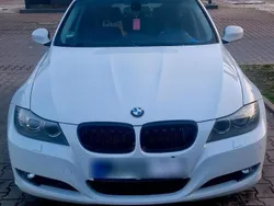 Weiß Gebraucht 2011 BMW 320 Kombi | 5.300 € (Fairer Preis)