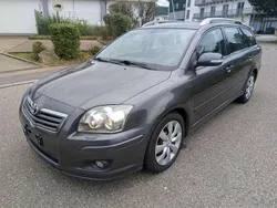 Braun Gebraucht 2007 Toyota Avensis Kombi | 2.950 € (Fairer Preis)