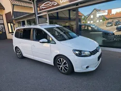 Weiß Gebraucht 2012 VW Touran Style Van / Kleinbus | 8.100 € (Fairer Preis)