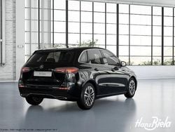 Lack kosmosschwarz Gebraucht 2023 Mercedes B200 Progressive Van / Kleinbus | 26.950 € (Superpreis)