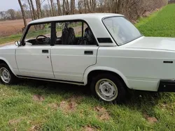 Weiß Gebraucht 1989 Lada 2107 Limousine | 7.500 €