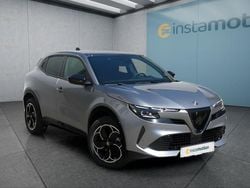 Grau Neu 2025 Alfa Romeo GT Junior SUV | 37.949 € (Teuer)