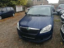 Blau Gebraucht 2012 Skoda Fabia Limousine | 4.200 € (Fairer Preis)