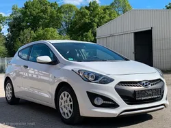 Weiß Gebraucht 2014 Hyundai i30 Edition Coupé | 6.790 € (Guter Preis)