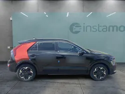 Schwarz Gebraucht 2023 Kia e-Niro SUV | 30.099 € (Fairer Preis)