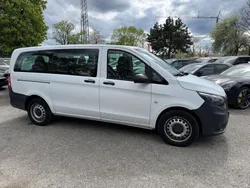 Weiß Gebraucht 2019 Mercedes Vito Van / Kleinbus | 23.900 €