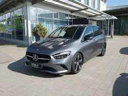 Mountaingrau met. Gebraucht 2023 Mercedes B180 Advanced Van / Kleinbus | 30.980 € (Fairer Preis)
