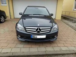 Grau Gebraucht 2008 Mercedes C180 Avantgarde Limousine | 8.000 € (Etwas zu teuer)