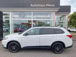 Perlmuttweiß Gebraucht 2018 Mitsubishi Outlander Edition+ SUV | 23.475 € (Teuer)