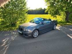 Grau Gebraucht 2005 BMW 330 Cabriolet Performance Cabrio | 38.500 €