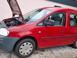 Rot Gebraucht 2007 VW Caddy Van / Kleinbus | 6.000 €