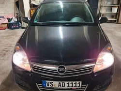 Schwarz Gebraucht 2009 Opel Astra Selection Limousine | 1.600 € (Superpreis)