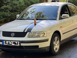 Weiß Gebraucht 1997 VW Passat Limousine | 4.000 €