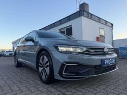 Grau Gebraucht 2022 VW Passat GTE Kombi | 17.745 € (Fairer Preis)