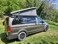 Braun Gebraucht 2017 Mercedes V220 Marco Polo Van / Kleinbus | 35.000 € (Superpreis)