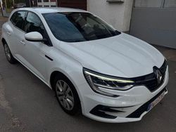 Weiß Gebraucht 2020 Renault Mégane IV Limousine | 8.687 € (Teuer)