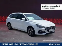 Polar white / sol Gebraucht 2021 Hyundai i30 Trend Kombi | 17.440 € (Fairer Preis)