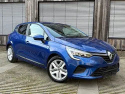 Blau Gebraucht 2023 Renault Clio V Limousine | 16.190 € (Guter Preis)