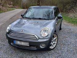 Grau Gebraucht 2011 Mini Cooper Kleinwagen | 5.800 € (Fairer Preis)
