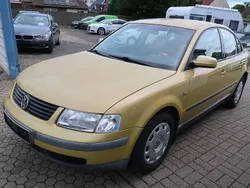 Grau Gebraucht 1999 VW Passat Comfortline Limousine | 1.350 € (Fairer Preis)