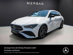 Polarweiß Gebraucht 2024 Mercedes CLA200 Shooting Brake AMG line Kombi | 37.790 €