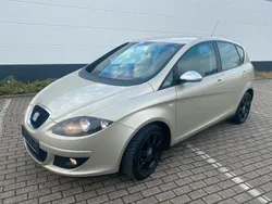 Gold Gebraucht 2004 Seat Altea Van / Kleinbus | 2.450 € (Etwas zu teuer)