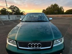 Grün Gebraucht 1999 Audi A4 S-Line Limousine | 3.199 € (Etwas zu teuer)