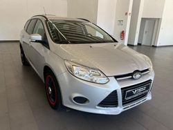 Silber Gebraucht 2012 Ford Focus Trend Kombi | 6.990 € (Etwas zu teuer)