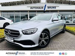 Hightechsilbermetallic Gebraucht 2021 Mercedes E220 Avantgarde Kombi | 28.999 € (Guter Preis)